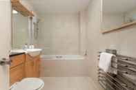Toilet Kamar Price & Weeks - Heart of Bath