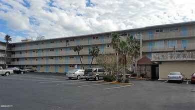 Exterior 4 Ocean View Condo Daytona Inn