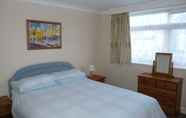 Bedroom 3 2-bed Flat With Superfast Wi-fi DW Lettings 9WW