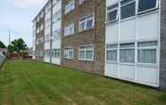 Exterior 2 2-bed Flat With Superfast Wi-fi DW Lettings 9WW