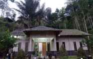 Luar Bangunan 7 Aren Homestay