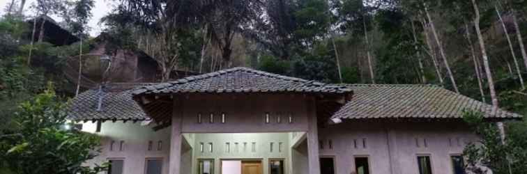 Luar Bangunan Aren Homestay