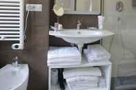 Toilet Kamar B&B La Stazione