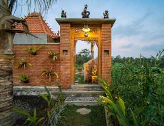 Exterior 2 Nanang Antique Ubud Villa