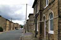 Exterior Heritage Millworkers Cosy Cottage