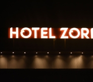 Bên ngoài 5 Hotel Zorba