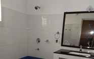 In-room Bathroom 3 Ladakh Villa