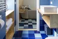 In-room Bathroom Il Grande Blu