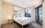 Kamar Tidur 5 2 Bdrm North Sydney with harbour views