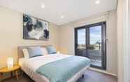 Kamar Tidur 3 2 Bdrm North Sydney with harbour views