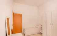 Kamar Tidur 5 Sunny House