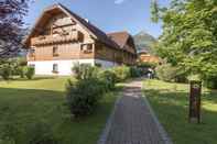 Exterior Gutshof Wolfgangsee Resort & Event Hotel