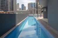 Swimming Pool 1 Bedroom Studio Apartment near Eagle Street