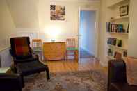 Lobby Welcoming and Homely 2 Bed in Central Location