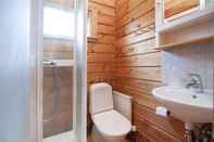 ห้องน้ำภายในห้อง Núpar Cottages