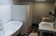 Phòng tắm bên trong 6 Chambres d'hotes à Sarras