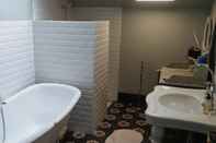 Phòng tắm bên trong Chambres d'hotes à Sarras