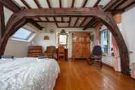 Bedroom Unique Apartment In Historic Mansion