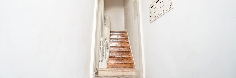 Lobby An Ecletic Apartment in Lisbon