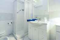 In-room Bathroom Il Porto Bilocale 5