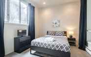 Kamar Tidur 3 4 BD 2.5 Baths! Steps Away From Liberty Bell!