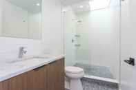 In-room Bathroom Inventors' Loft - Relax/explore/play - Sleeps 10!