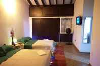 สิ่งอำนวยความสะดวกด้านความบันเทิง Green Door Boutique - Hostel