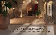Lobby 2 La Bionda