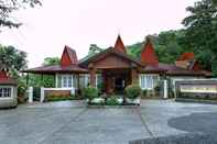 Exterior Golden Rock Hotel