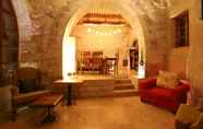 Lobby 4 Tabal Cave Hotel