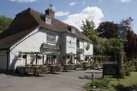 Bangunan The Woolpack Inn Warehorne