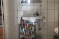 In-room Bathroom StayPlus Apartment near Vigeland Park