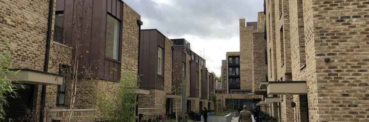 Exterior Luxury 2 Bed 2 Bath Apartments next to kings cross