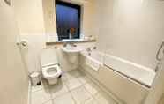 In-room Bathroom 7 Tudors eSuites City Centre Apartment