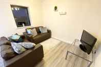 Common Space Tudors eSuites City Centre Apartment