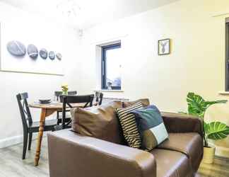 Sảnh chờ 2 Tudors eSuites City Centre Apartment