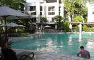 Swimming Pool 7 Luxury Apartment at Sea Temple Palm Cove 2 Bed 2 Bath