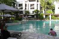 Swimming Pool Luxury Apartment at Sea Temple Palm Cove 2 Bed 2 Bath