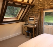 Bedroom 6 Hilltops Brecon Holiday Cottages