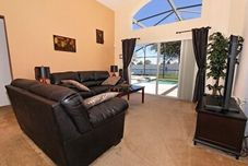 Common Space Great Only 8 Miles To Disney! 4 Bedroom Villa by Redawning