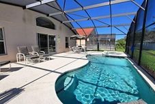 Swimming Pool Great Only 8 Miles To Disney! 4 Bedroom Villa by Redawning