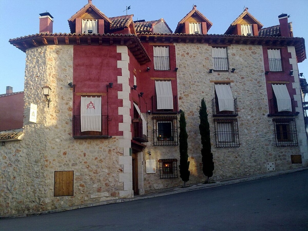 Exterior La Casa Alta