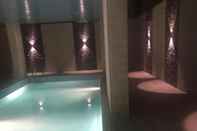 Swimming Pool Remaz Hotel & Suite
