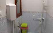 Toilet Kamar 2 Venice Star House