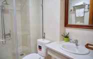 Toilet Kamar 2 HANZ Sang Sang Hotel Phu Quoc