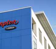 Bangunan 2 Hampton by Hilton London Ealing