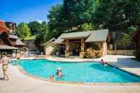 Swimming Pool 3206 Golf View Hillcrest The Clubhouse