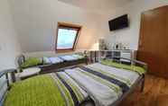 Kamar Tidur 2 Kaiser Homestay