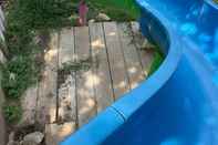 Swimming Pool Parichart Homestay