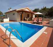 Swimming Pool 7 Holiday Villa - Casa Do Zelo